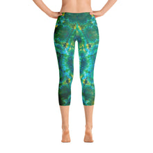 Load image into Gallery viewer, Emerald Isles' Capri Leggings