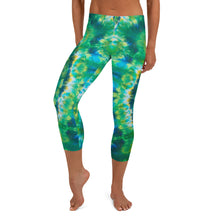 Load image into Gallery viewer, Emerald Isles' Capri Leggings