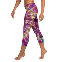 Load image into Gallery viewer, Fall Phantasm' Capri Leggings
