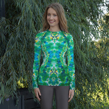 Load image into Gallery viewer, Emerald Isles' Women's Rash Guard