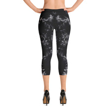 Load image into Gallery viewer, Gargoyle Guardian' B&W Capri Leggings