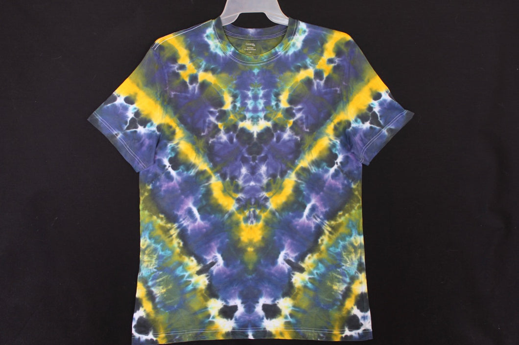 Men's reg. T shirt Large #1737 Chevron design $80