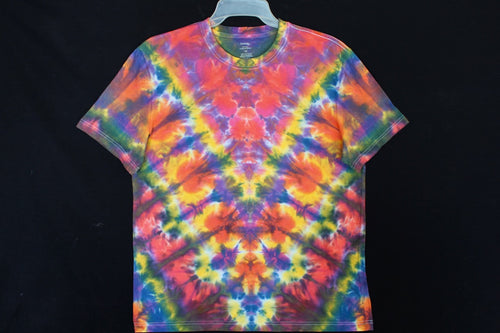 Men's reg. T shirt Large #1774 Chevron design $880