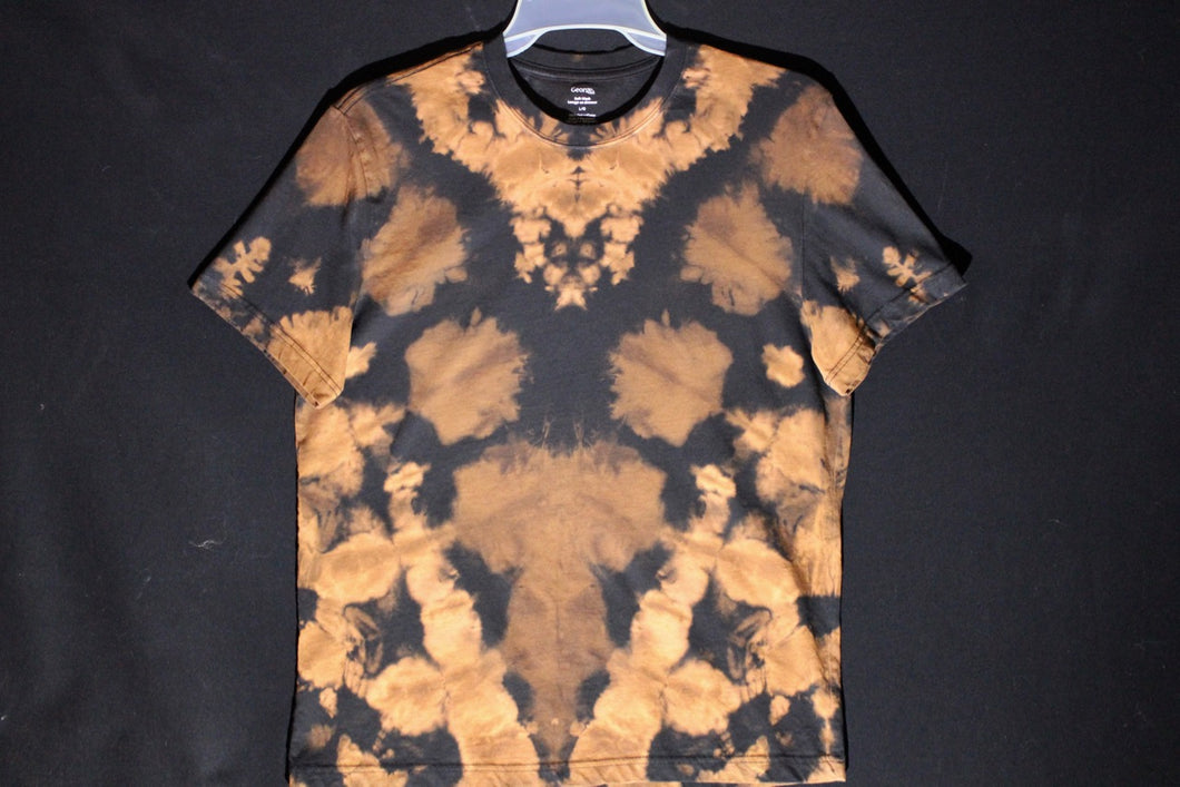 Men's reg. T shirt Large #1791 Chevron design $80