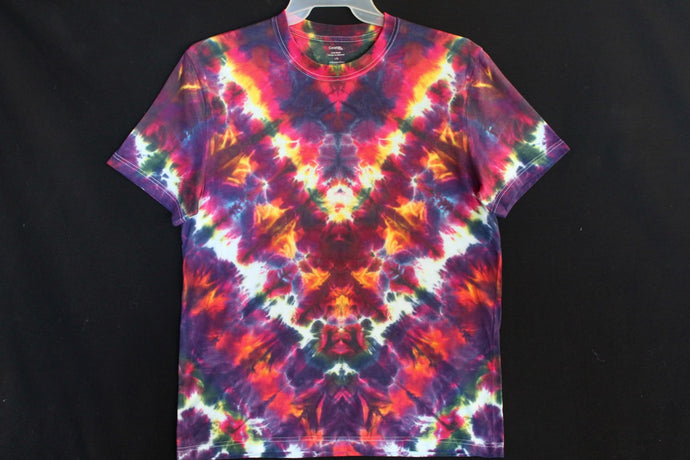 Men's reg. T shirt Large #1922 Chevron design $80
