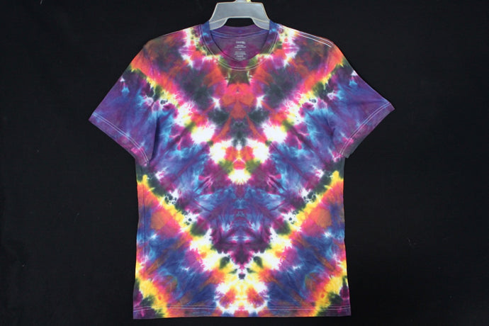 Men's reg. T shirt Large #1937 Chevron design $80