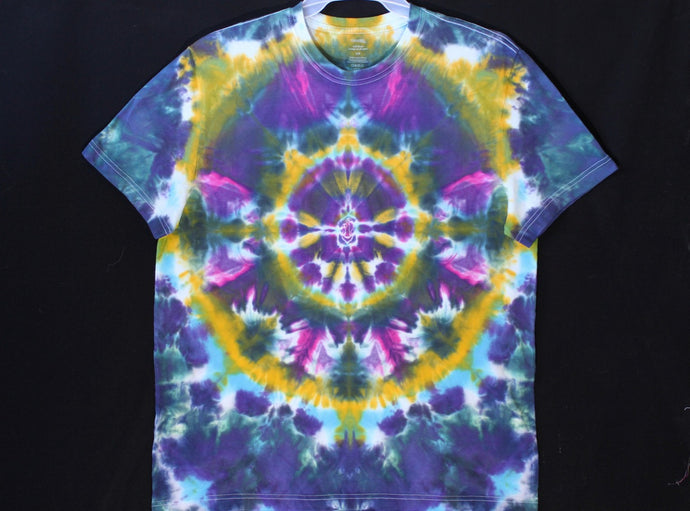 Men's reg. T shirt Large #2306 Mandala design $80