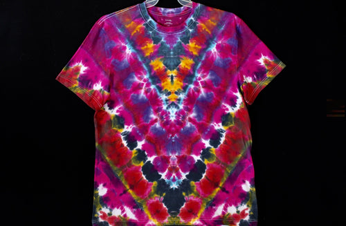 Men's reg. T shirt Large #2597 Chevron design $80