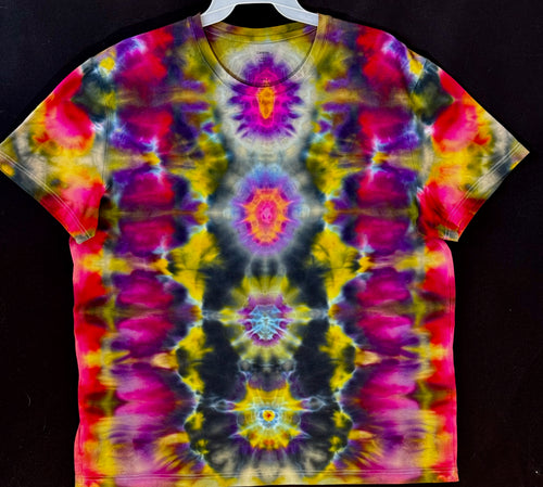 Stretch T shirt XXL #4770 Scarab Tottem design $90