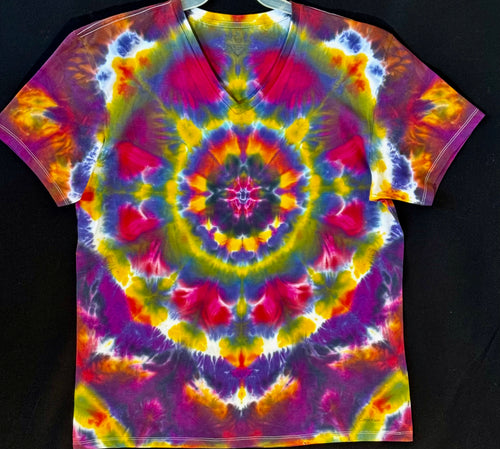 V neck Cotton T shirt ( Calvin Klein brand ) Large #4794 Mandala design $90