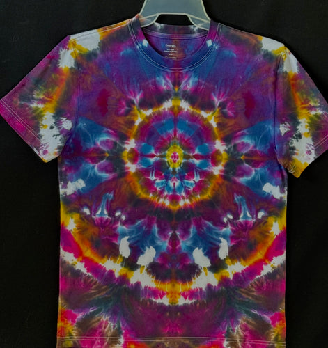 Reg. Cotton T shirt Medium #4979 Mandala design $80