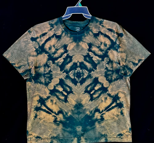 Reg. Cotton T shirt Monochromatic Large #5005 God's Eye design $80