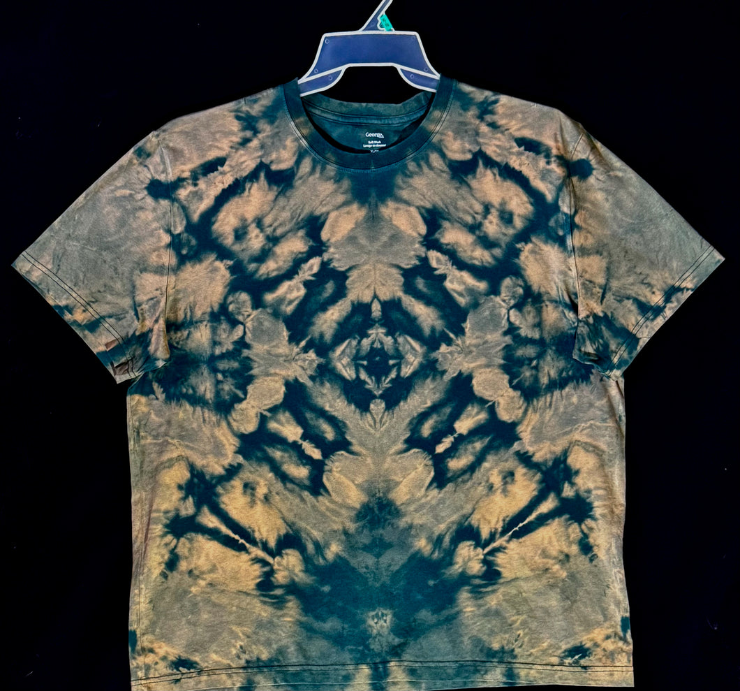 Reg. Cotton T shirt Monochromatic Large #5005 God's Eye design $80