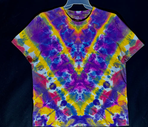 Reg. Cotton T shirt XL #5171 Chevron design $80