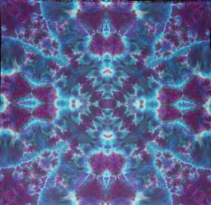 'Cosmic Clover' 28" X 28" #5813