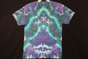 Men's reg. Winter weight (Kirkland brand) T shirt Medium #1139 Pyramid design $90