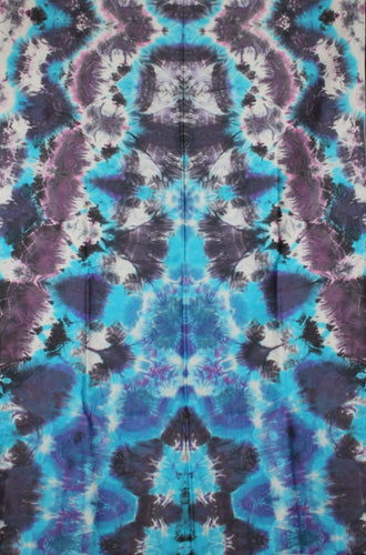 Atria Trianguli 44''x 32