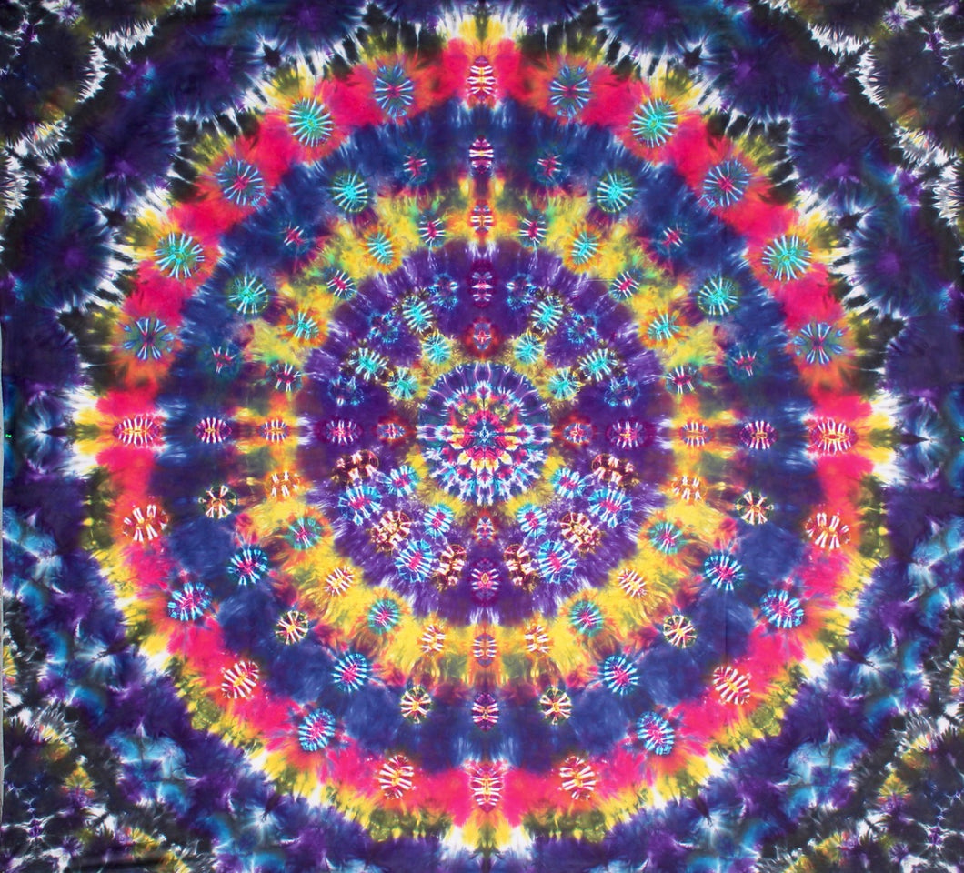 'Incoming Comet' Mandala 90