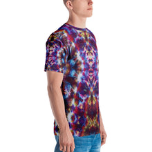 Load image into Gallery viewer, Gargoyle Guardian&#39; Men&#39;s T-shirt